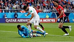 Müslüman futbolcu  bira markasının sponsor olduğu 'maçın oyuncusu' ödülünü reddetti