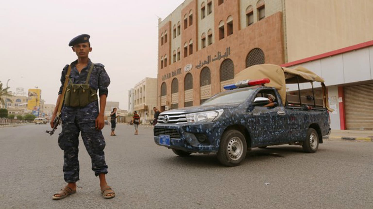 A pro-Houthi police trooper in the city of Hodeidah