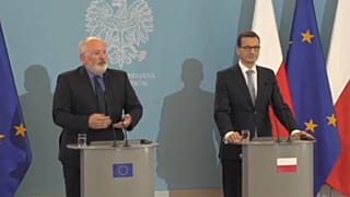 ЕС ещё говорит с Польшей по-хорошему