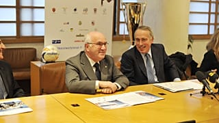 Túl öreg volt a szexuális zaklatáshoz