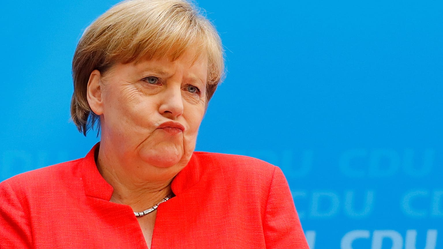 Két hetet kapott Angela Merkel