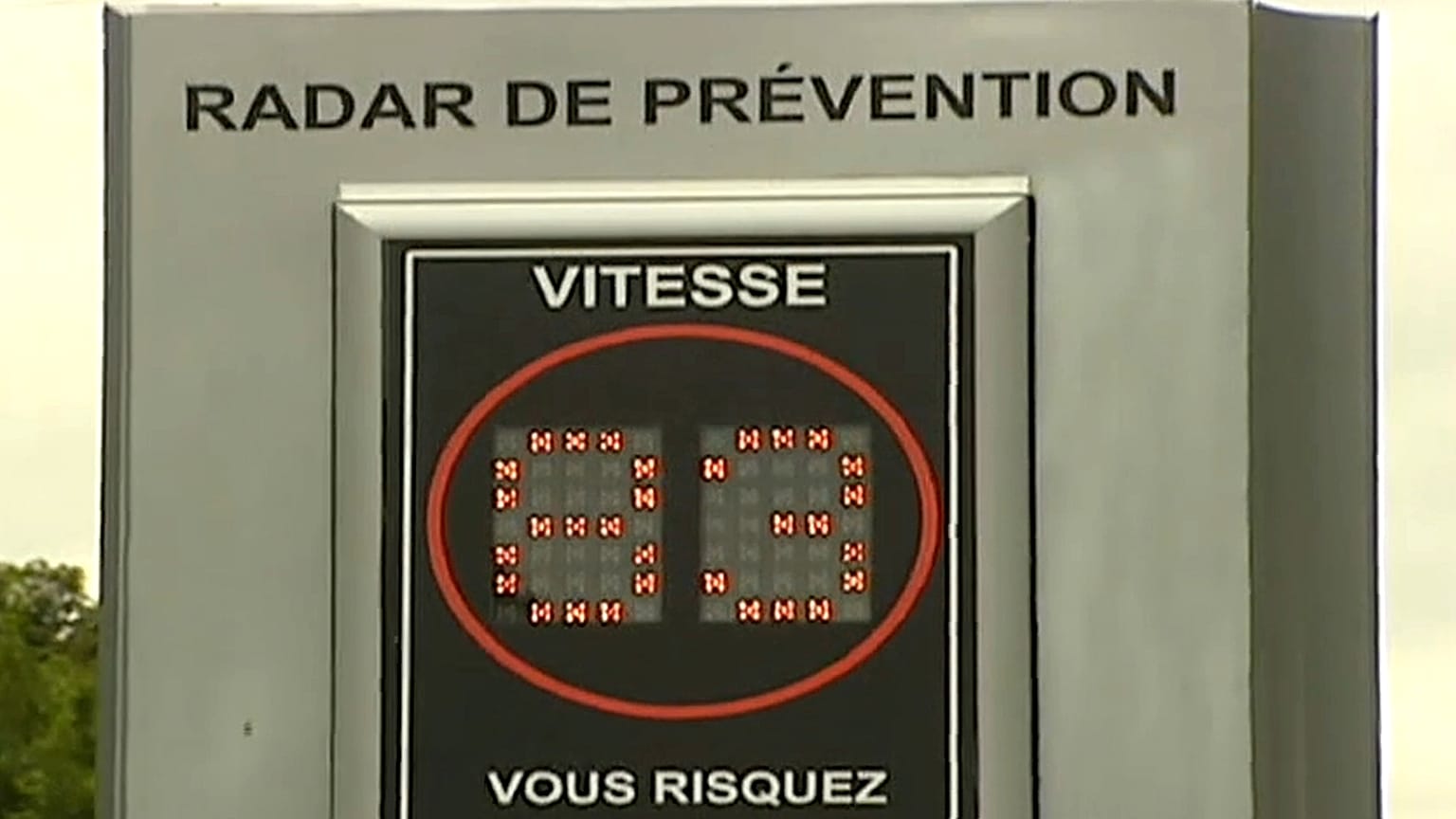 Francia limita la velocidad máxima en las carreteras secundarias a 80km/h