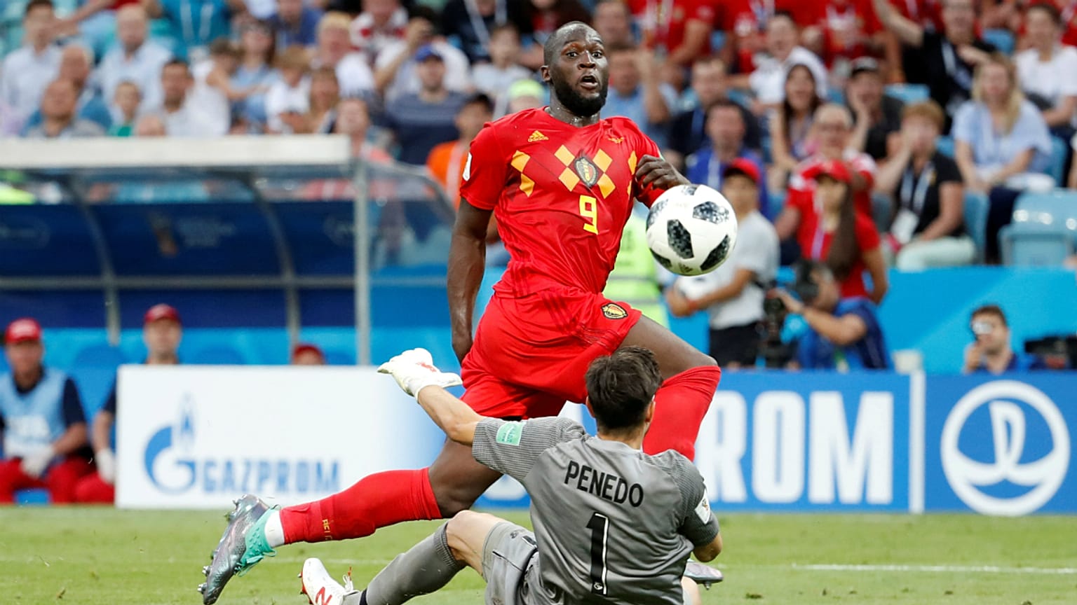 Romelu Lukaku assina o 3-0 e é eleito o melhor jogador da partida