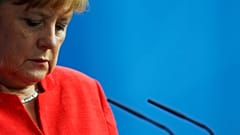 Treffen mit Macron: Merkel sucht nach europäischer Lösung im Asylstreit