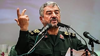 سردار جعفری: برنامه‌ای برای افزایش برد موشکی نداریم