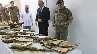 Κύπρος: Παραδόθηκαν στρατιωτικά ευρήματα και εξοπλισμός του ΝΟΡΑΤΛΑΣ