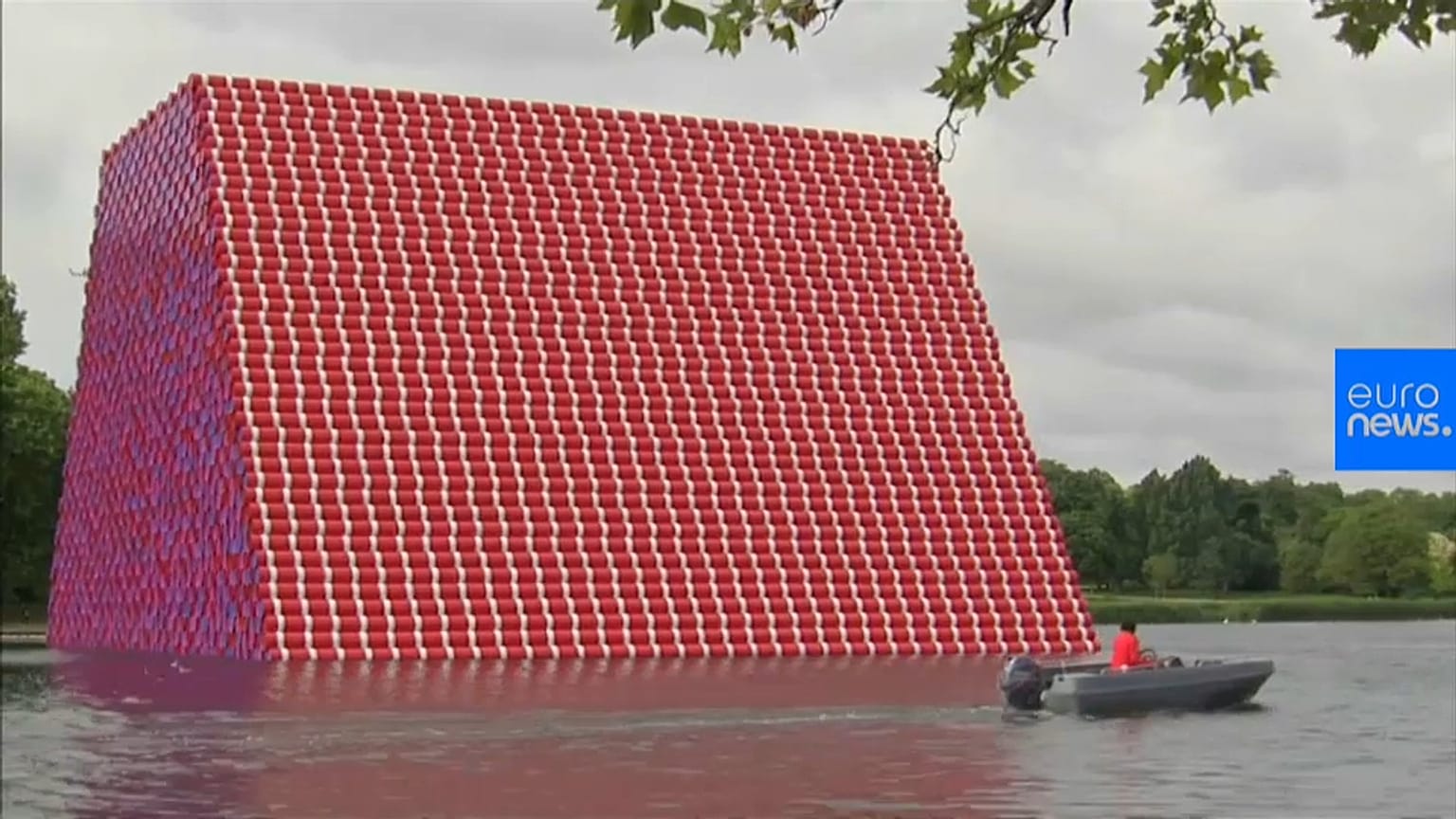 Christo dévoile sa nouvelle œuvre XXL au cœur de Londres