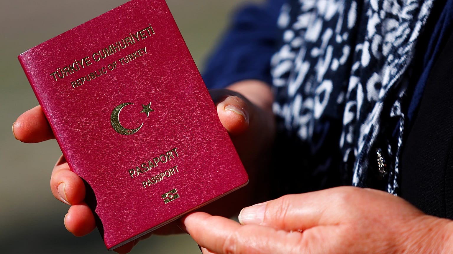 İki Türk diplomata yakalama kararı, İsviçre ile diplomatik kriz kapıda 