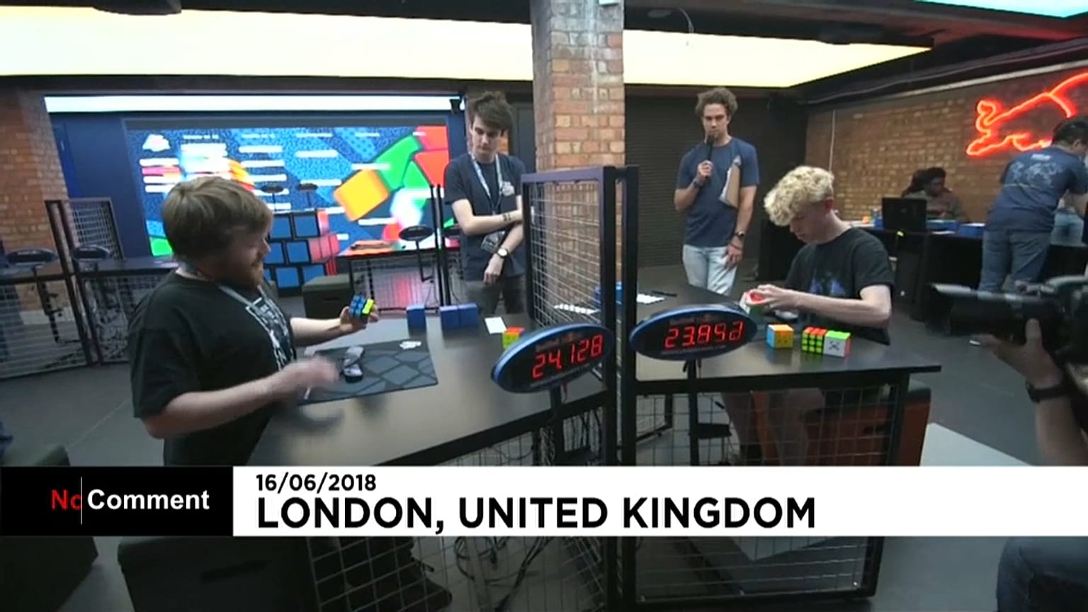 Des champions de Rubik's Cube s'affrontent à Londres
