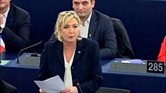 Parlamento europeo, Le Pen condannata a restituire 300.000 euro