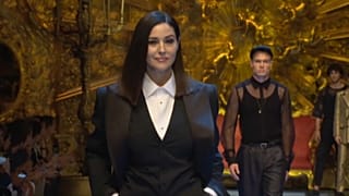 Monica Bellucci brilha em Semana da Moda Masculina de Milão