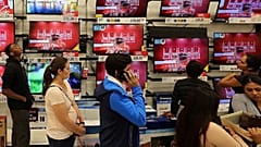 Istat: crescono i consumi ma anche il divario tra famiglie