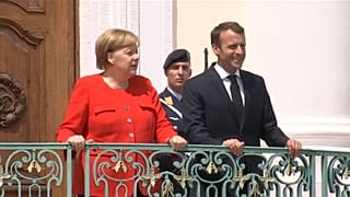 Merkel-Macron: "Migranti, una sfida comune"