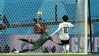 صلاح بعد تسجيله هدف منتخبه الوحيد 