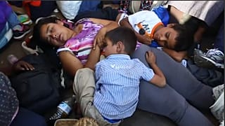 ترامپ از سیاست جدا کردن کودکان از والدین مهاجر دفاع کرد