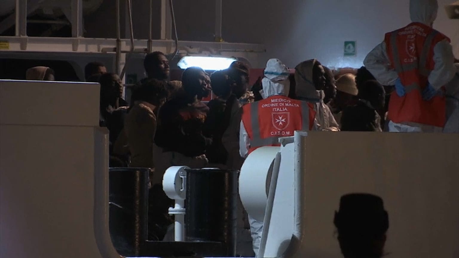 Un navire accoste en Sicile avec plus de 500 migrants