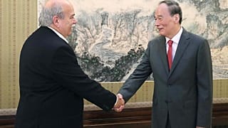 Στην Κίνα ο Νίκος Βούτσης