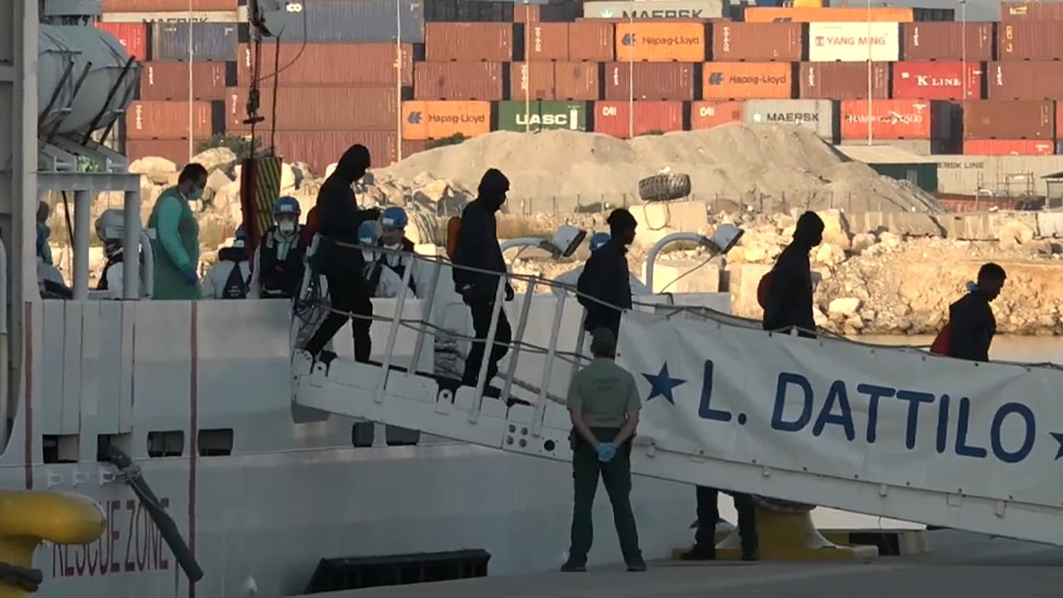 Descienden las peticiones de asilo en países de la OCDE