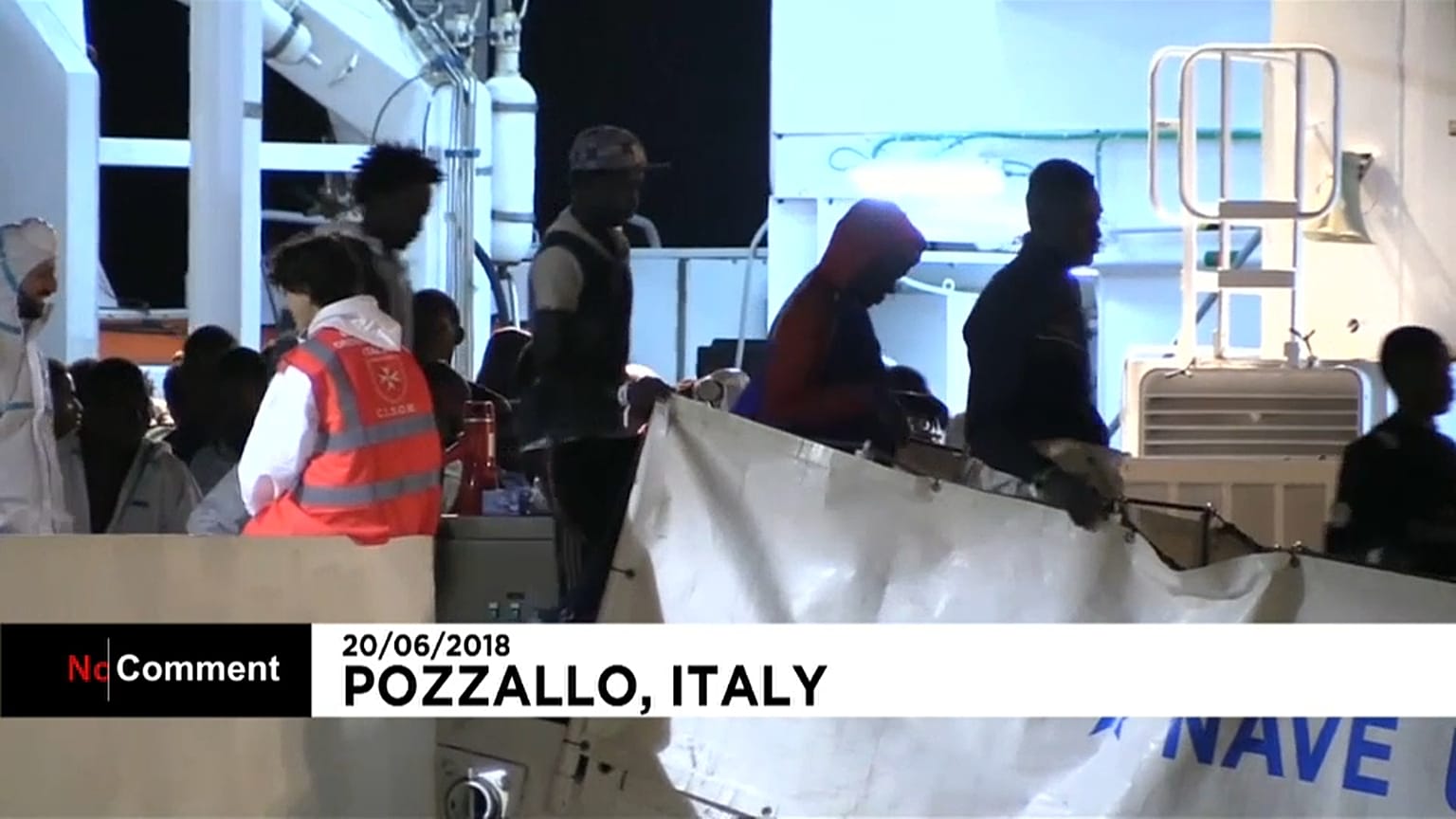 Arrivée de centaines de migrants en Sicile 