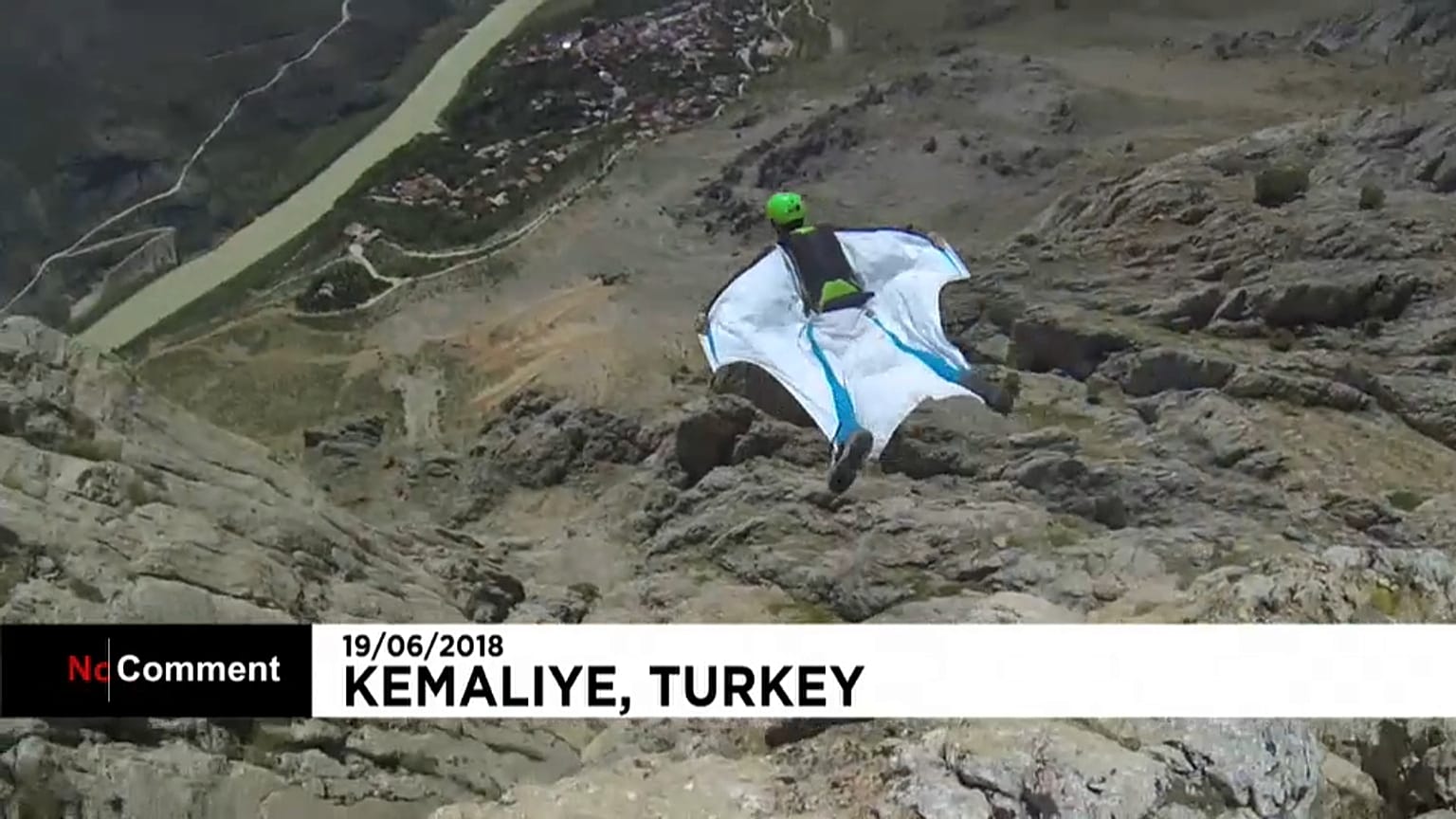 BASE jump au-dessus de l'Euphrate