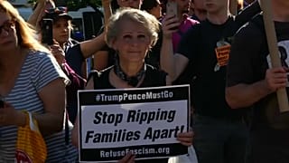 Protest gegen Kinder in Käfigen 