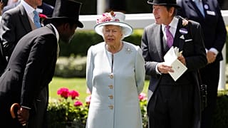 Először kötnek melegházasságot a brit királyi családban