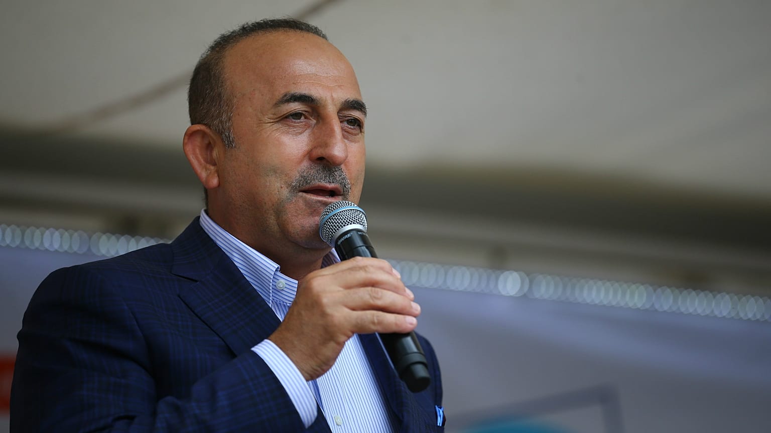 Çavuşoğlu: YPG 4 Temmuz'da Menbiç'ten çekilmeye başlıyor