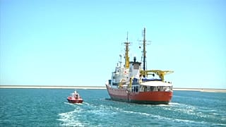 Aquarius снова спешит на помощь 