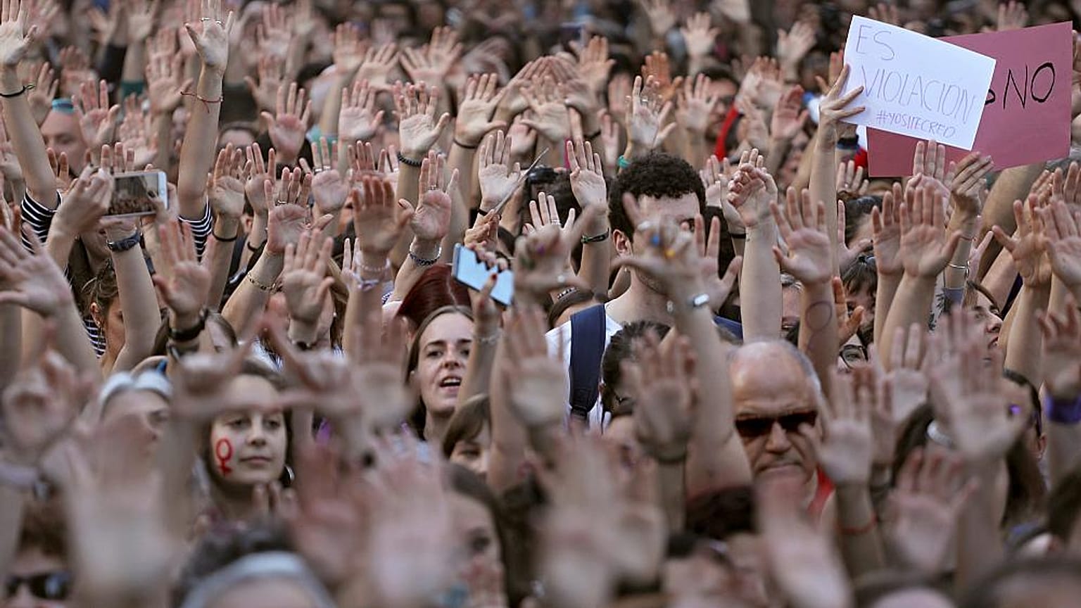 Decretada libertad provisional para los miembros de 'La Manada'