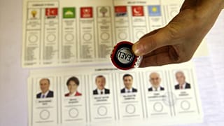 Seçime üç kala siyasiler kampanyalarında ne dedi?