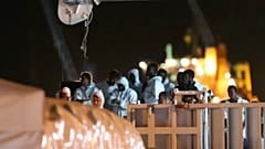 Commissione europea: no a una Guantanamo europea per migranti