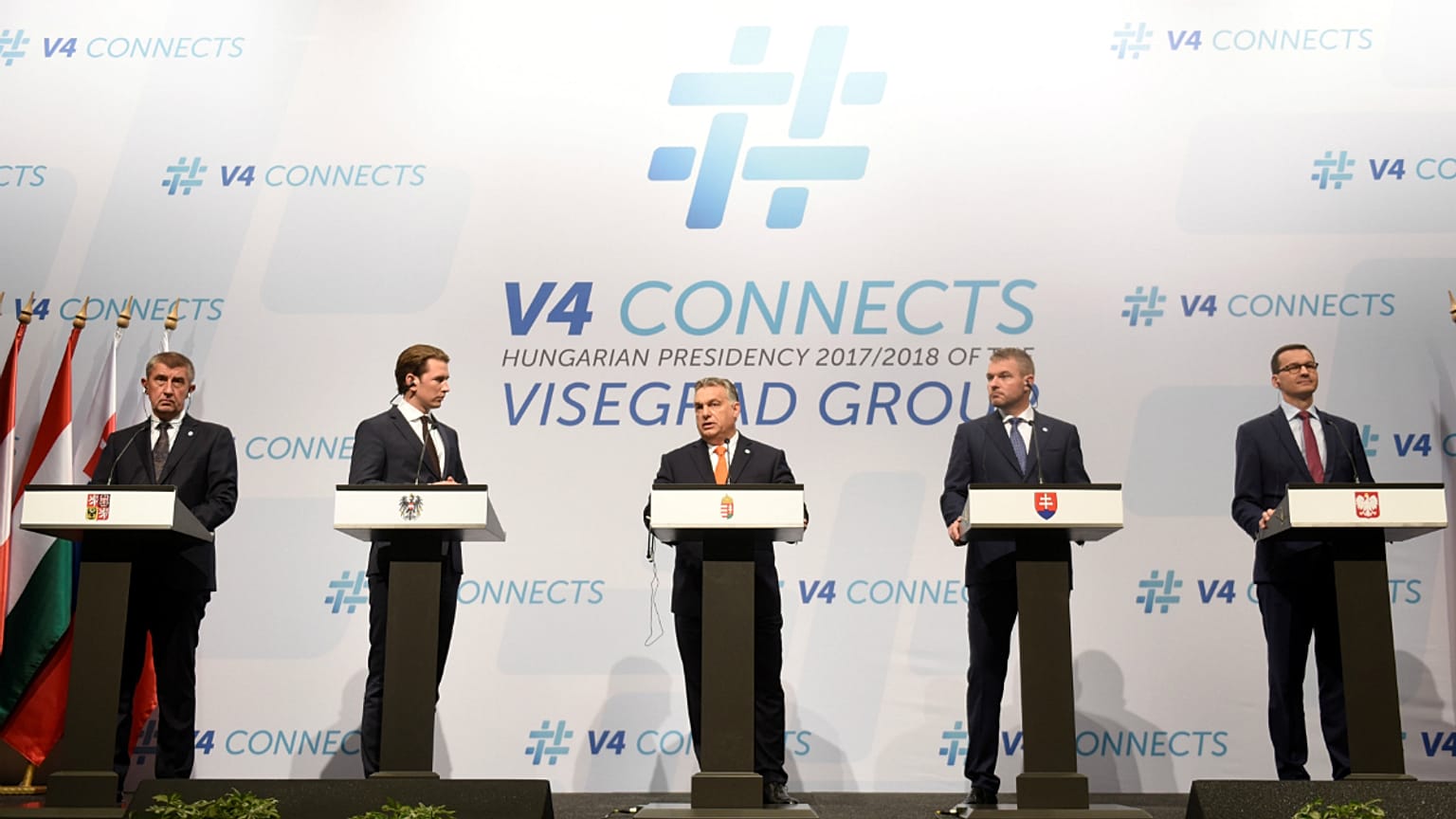 Egyetértenek a migráció kezeléséről a V4-ek Ausztriával