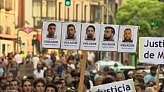 'La Manada' en libertad, las protestas en la calle