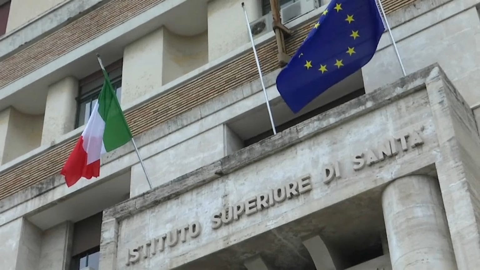 Salvini interviene anche sui vaccini "Dieci vaccini sono inutili e in parecchi casi sono pericolosi"