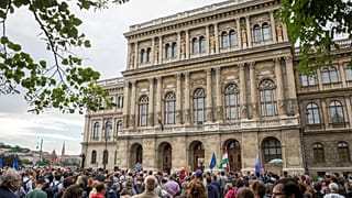 Az MTA függetlenségéért tüntettek