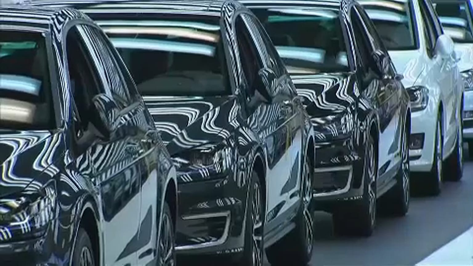 Trump európai autógyártókat fenyeget