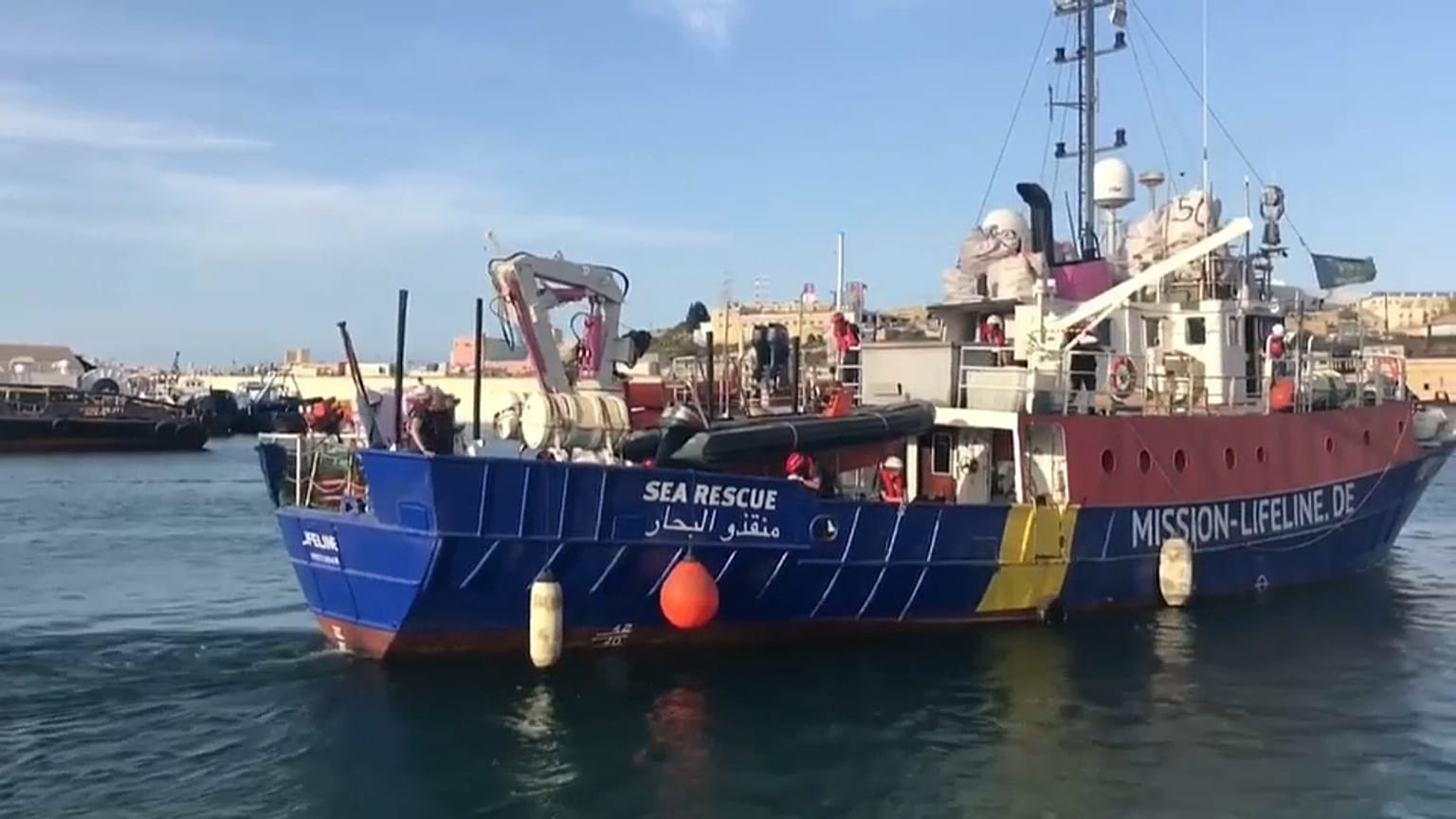 Deutsches Rettungsschiff auf Irrfahrt im Mittelmeer