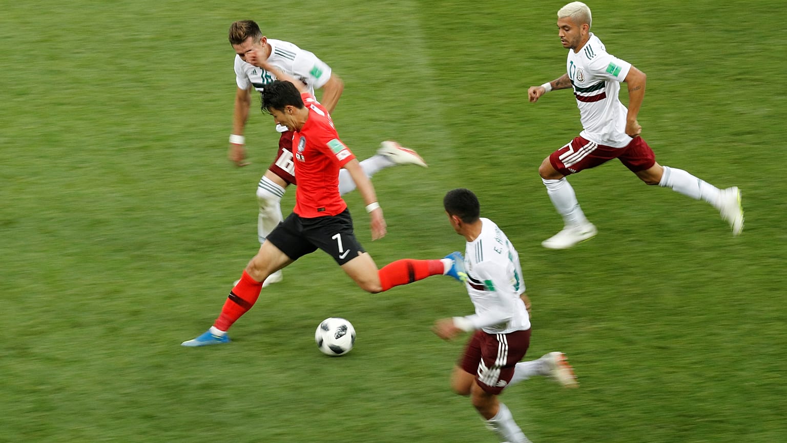 مونديال روسيا: المكسيك تواصل تقدمها القوي وتفوز على كوريا الجنوبية بهدفين لهدف