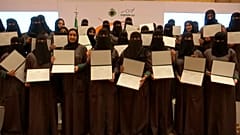 المرأة السعودية تنطلق بسيارتها وترفع أسهم شركات التأمين بالمملكة