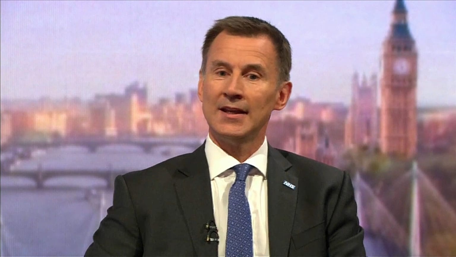Ministro britânico critica ameças das empresas