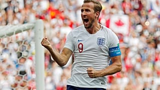 Inglaterra passa aos oitavos de final