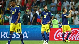 A fenébe a rasszizmussal - álltak ki a svéd focisták megfenyegetett társuk mellett