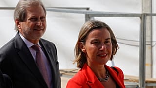 Mogherini ve Hahn'dan ortak açıklama: Seçim kampanyası eşit değildi