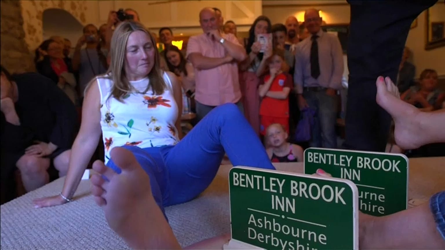 Grande Combate com o Dedo Grande do Pé em Derbyshire