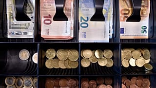 Κομισιόν: Το καλό και το κακό σενάριο για το ελληνικό χρέος