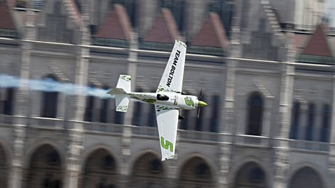 Course aérienne dans le ciel de Budapest