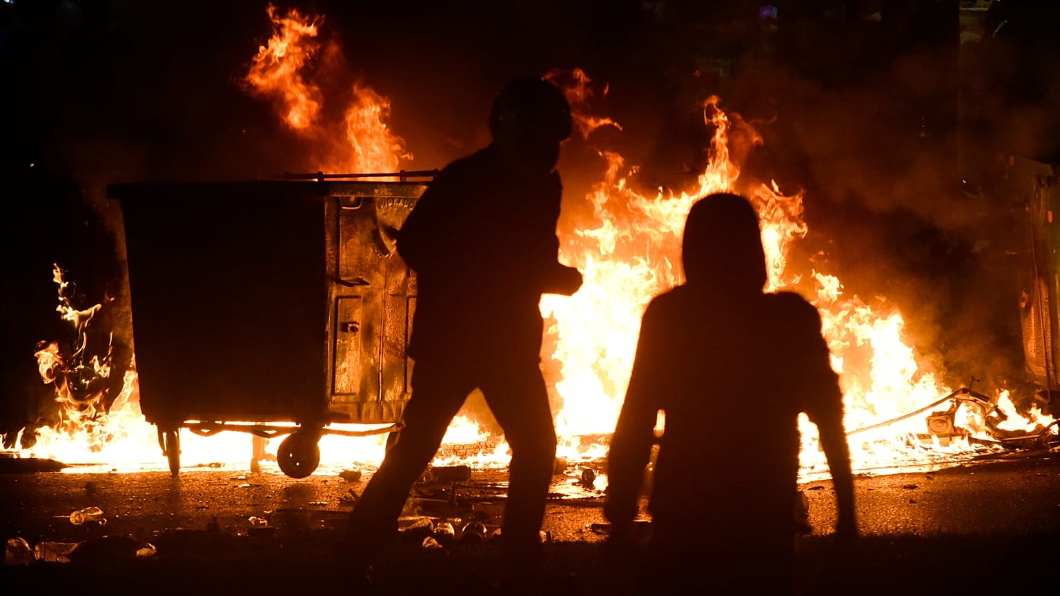 Πέντε συλλήψεις για τα επεισόδια στη Θεσσαλονίκη 