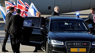 Исторический визит британского принца