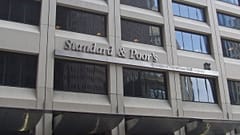Ο οίκος S&P αναβάθμισε την Ελλάδα σε «Β+» από «Β»