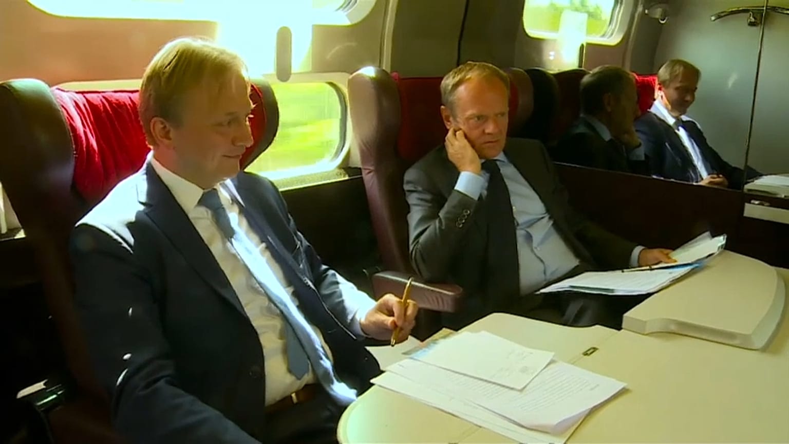 Tusk busca un consenso europeo en materia de inmigración